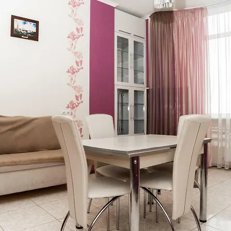 Fransuaza Apartments Odesa Exterior photo